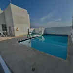 Ocean Breeze 3Br Pool & Balcony - Torre Primi