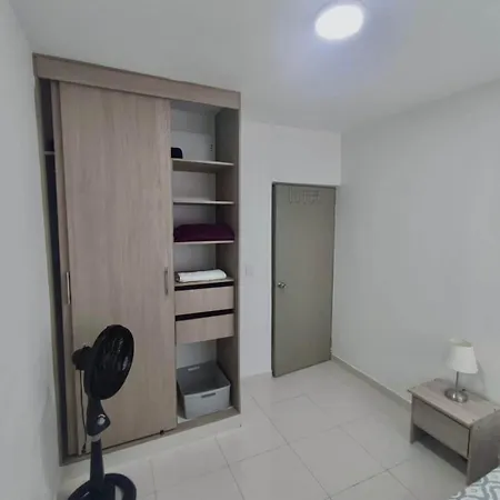 Ocean Breeze 3br Pool & Balcony - Torre Primi Cartagena